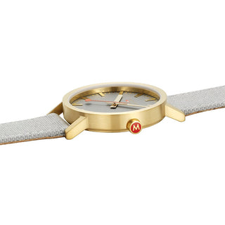 Classic, 40 mm, Good Gray goldene Uhr, A660.30360.80SBU, Detailansicht der roten Krone und des Textilarmband